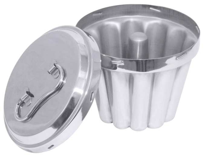 Moule à pudding a. tube 18 cm