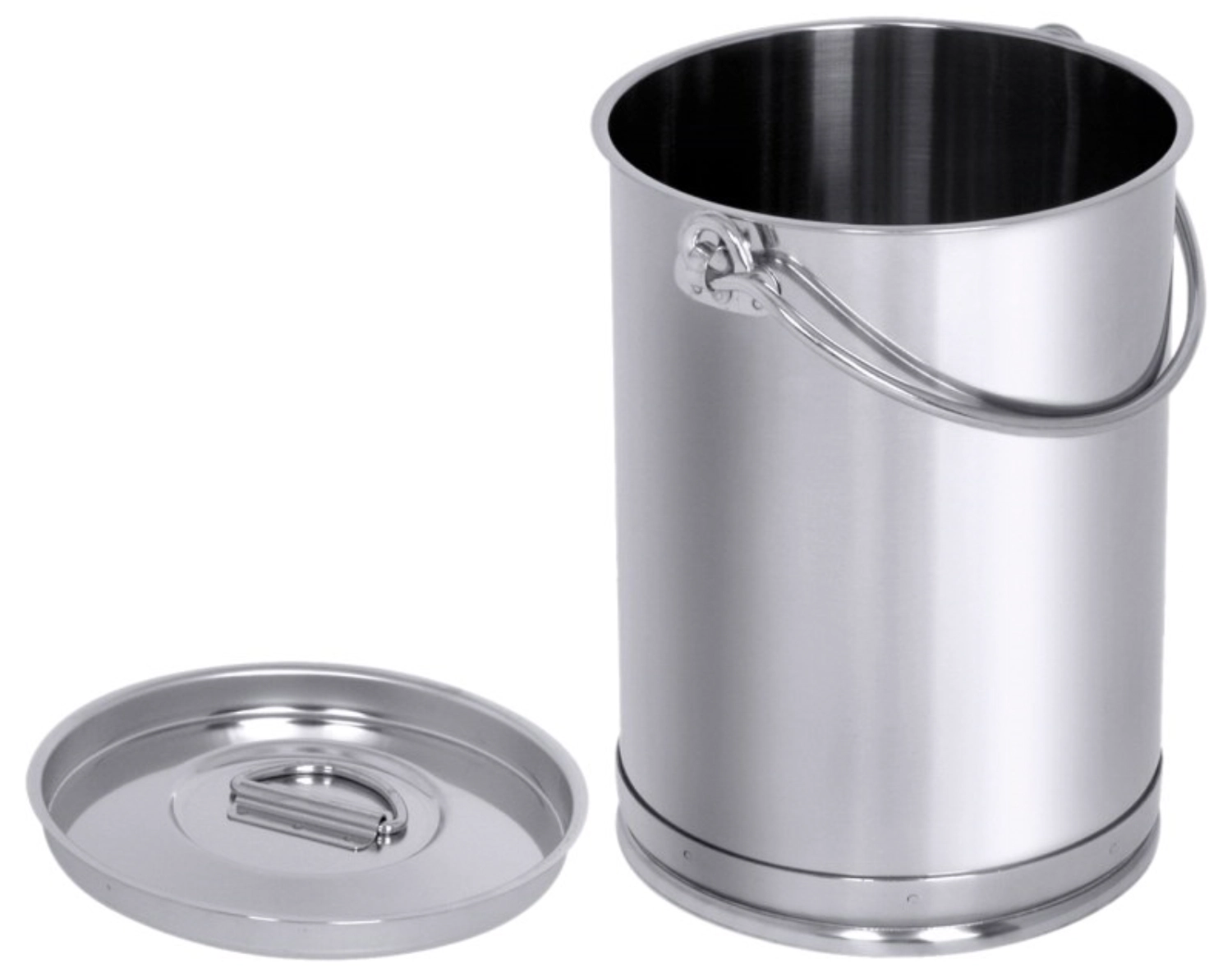 Seau cylindrique 8 l a. pneu au sol et couvercle