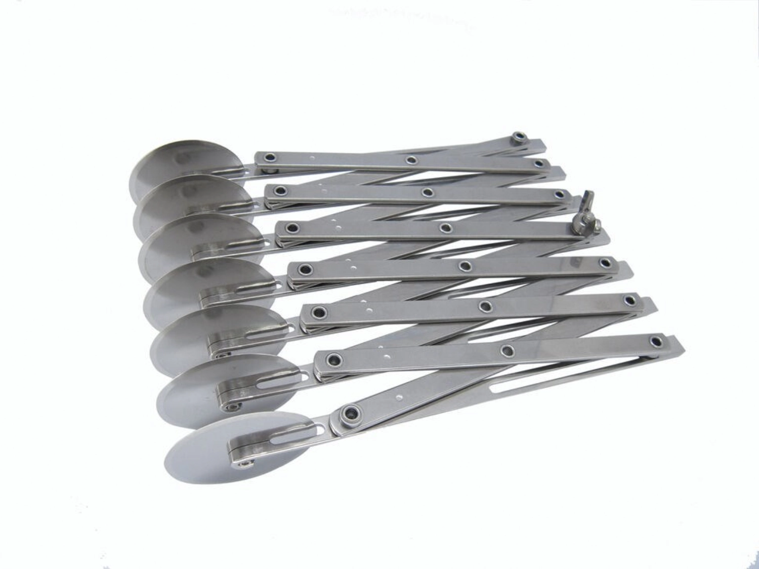 ausziehb.Teigschneider 7Gl Räd