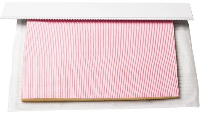 Peigne decor rayure 2/3mm l690