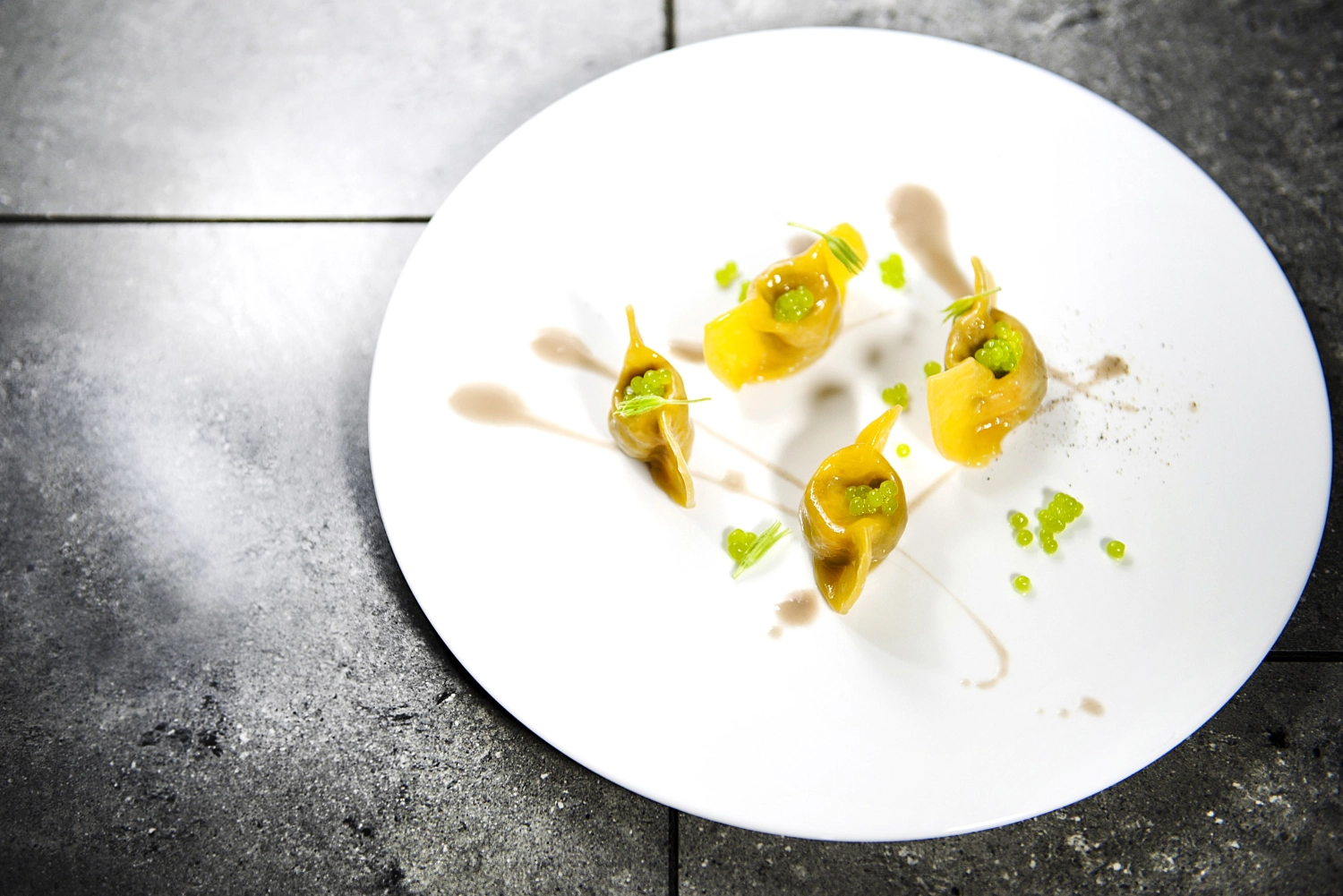 Moma Bone China Teller flach coupe 27cm