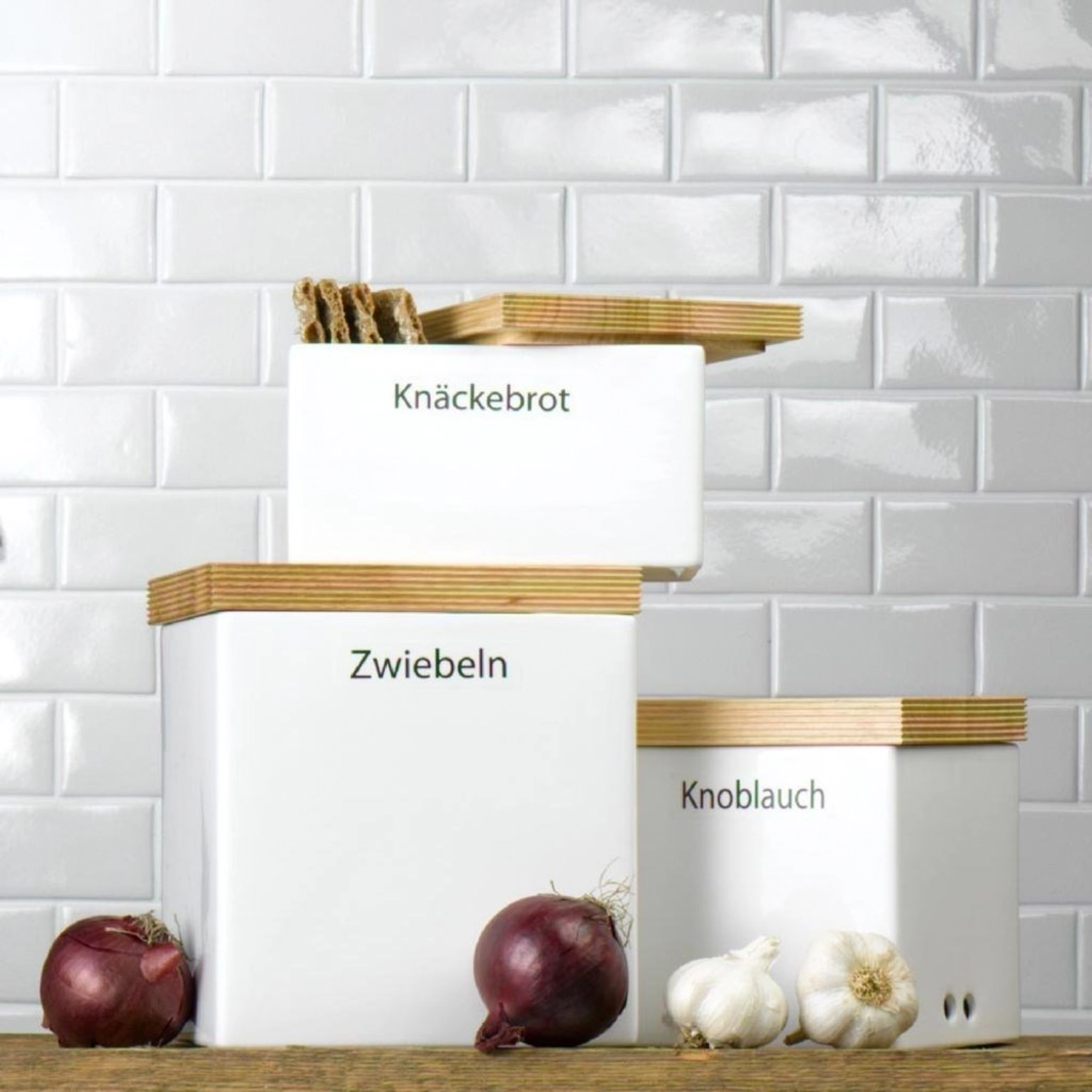 Zwiebelbehälter