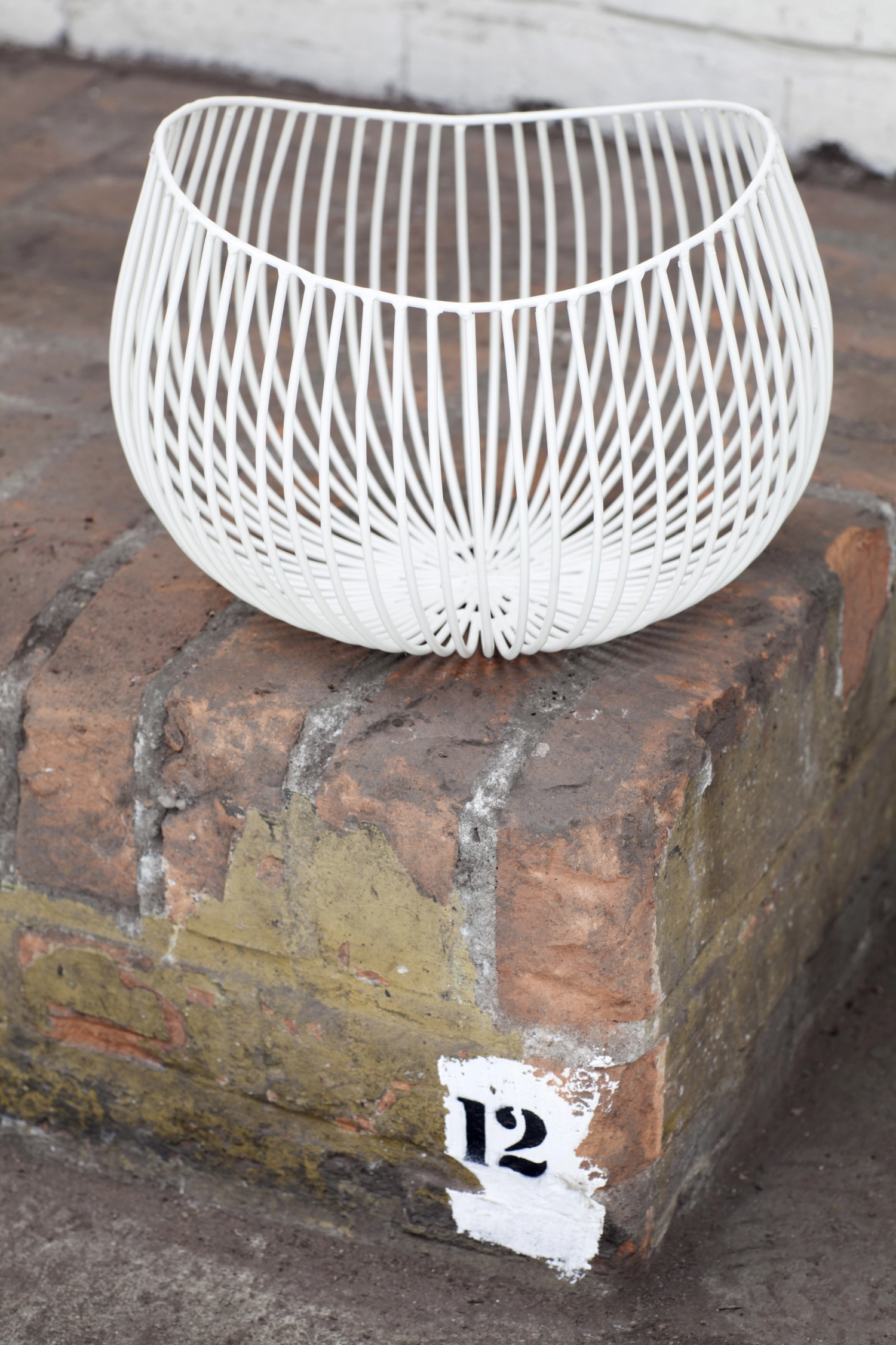 Metal sculptures Schale tief Gio