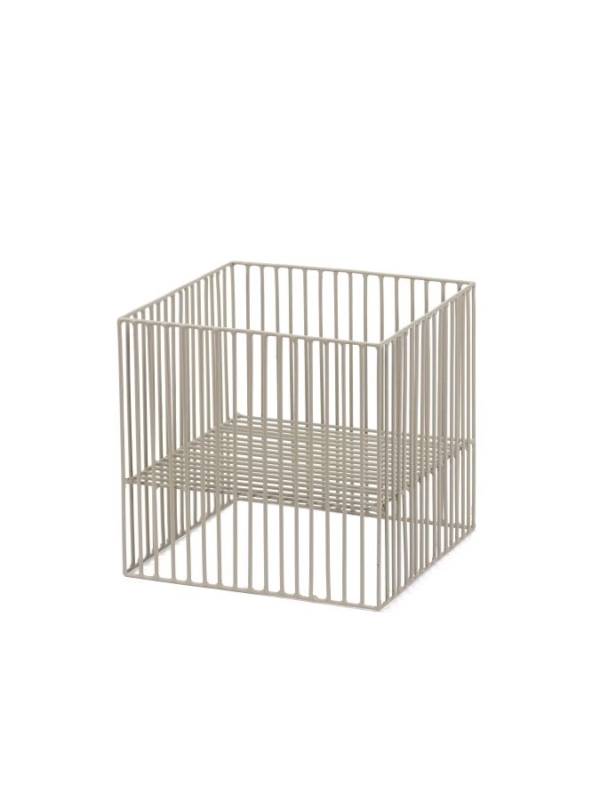 Metal sculptures Korb Turn