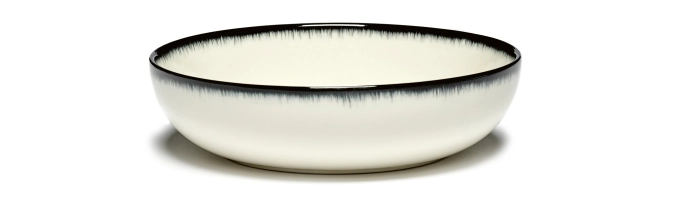 Ann Demeulem. Assiette haute D15,5cm Dé Off-White Black Var