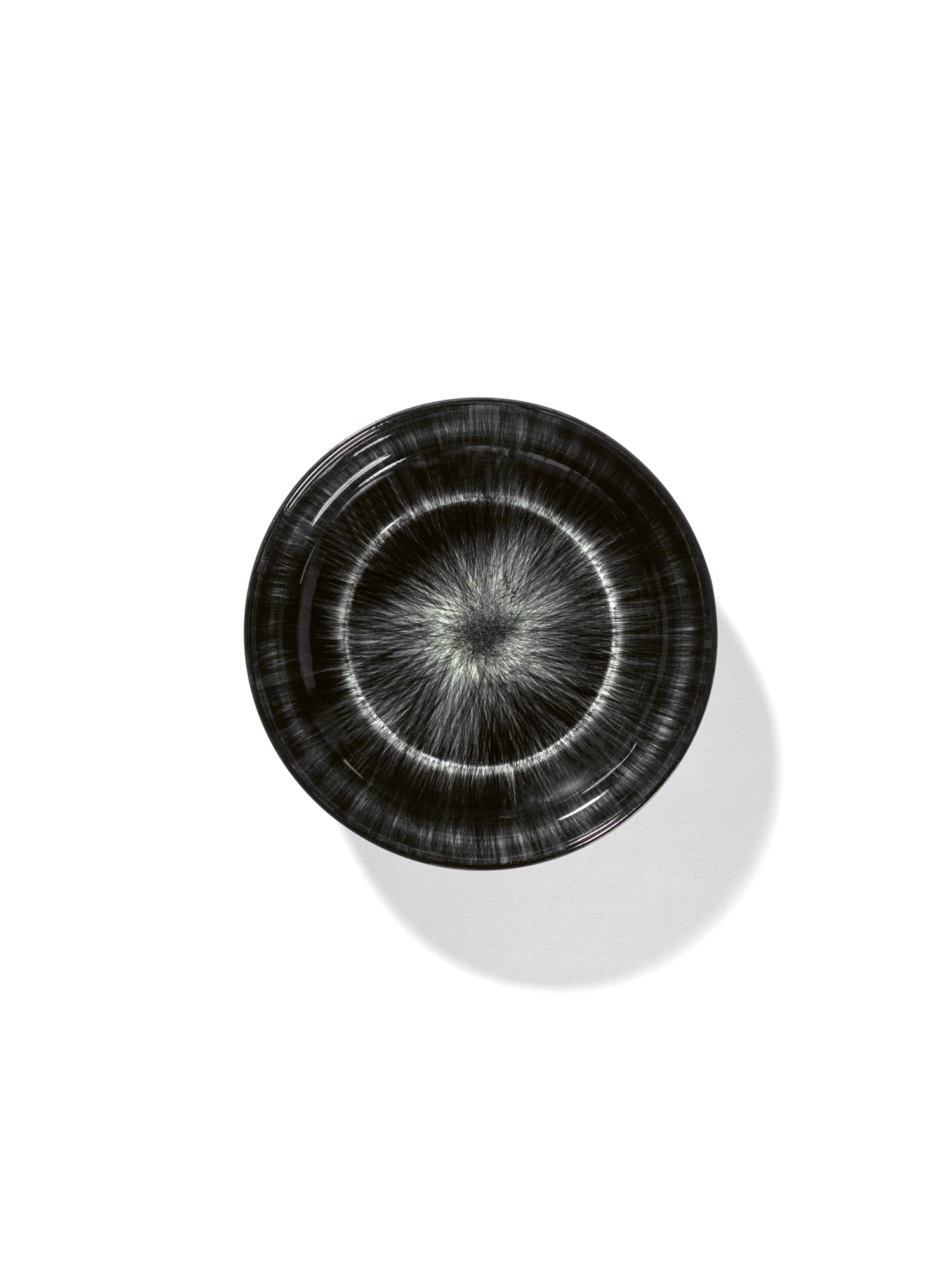 Ann Demeulem. Assiette haute D15,5cm Dé Off-White Black Var