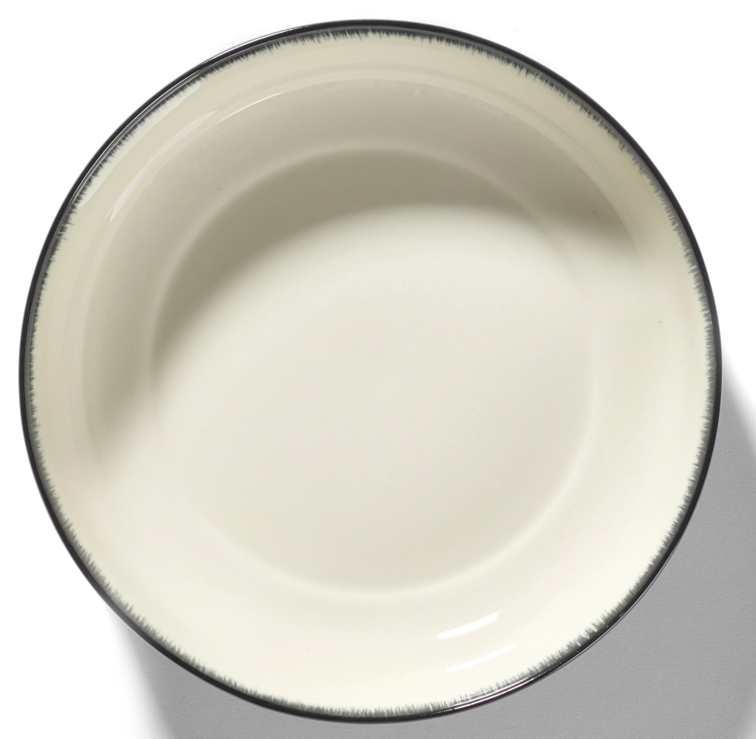 Ann Demeulem. Assiette haute D18,5cm Dé Off-White Black Var