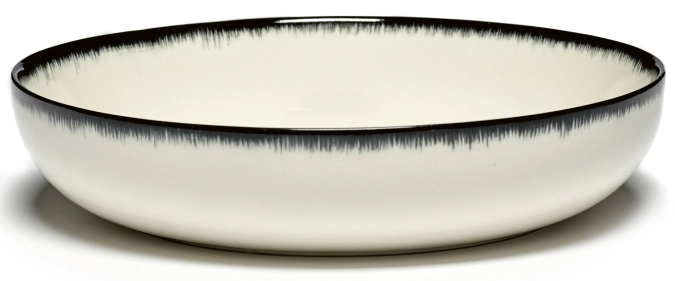 Ann Demeulem. Assiette haute D18,5cm Dé Off-White Black Var