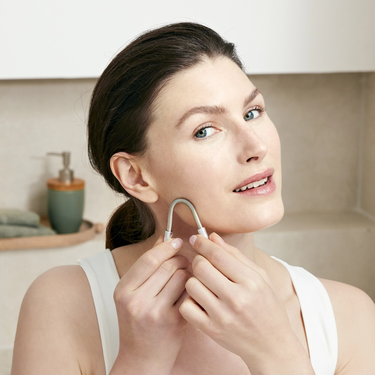 Épilateur pour le visage, 17.9x7.3 cm