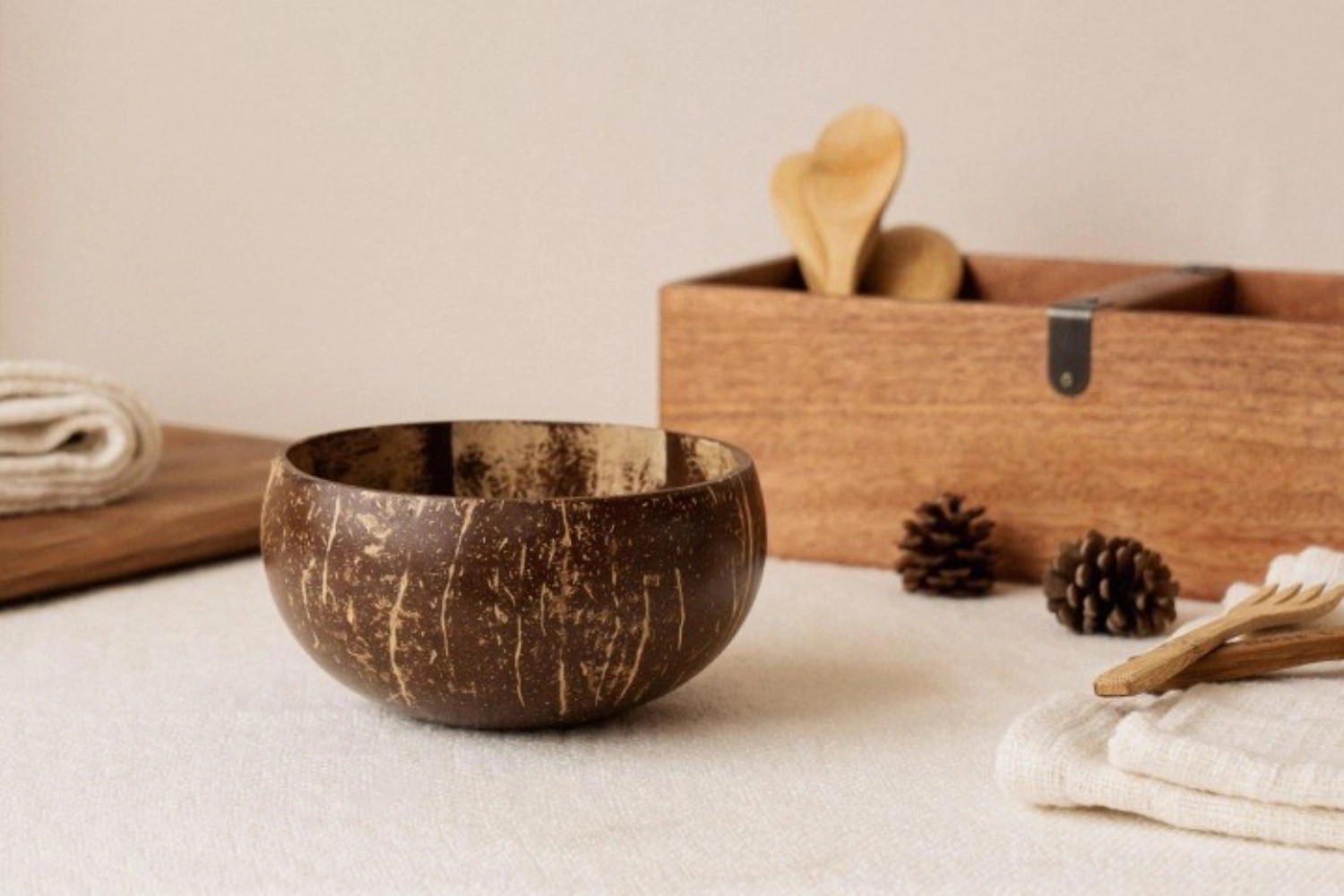 Kokosnuss Schale und Bambus Löffel