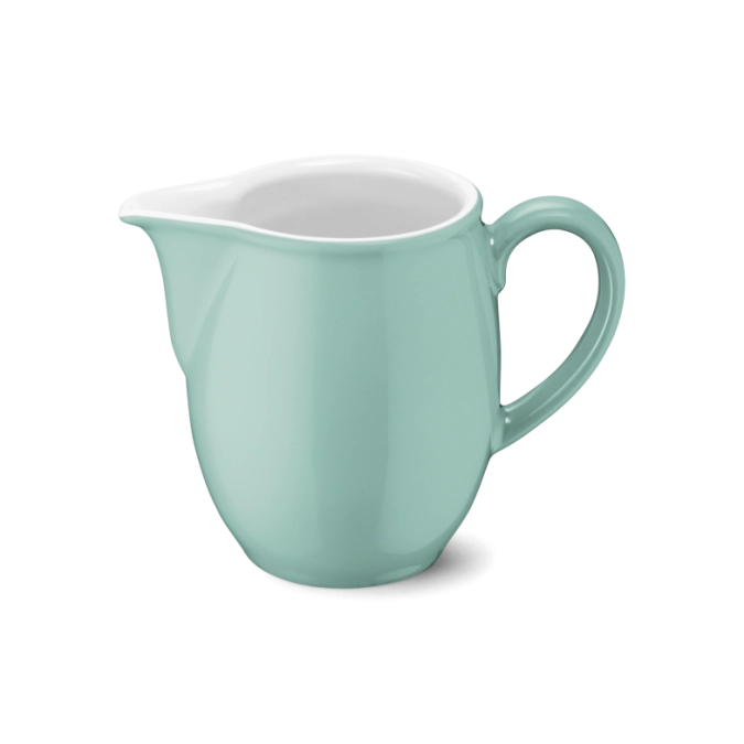 Solid Color Giesser