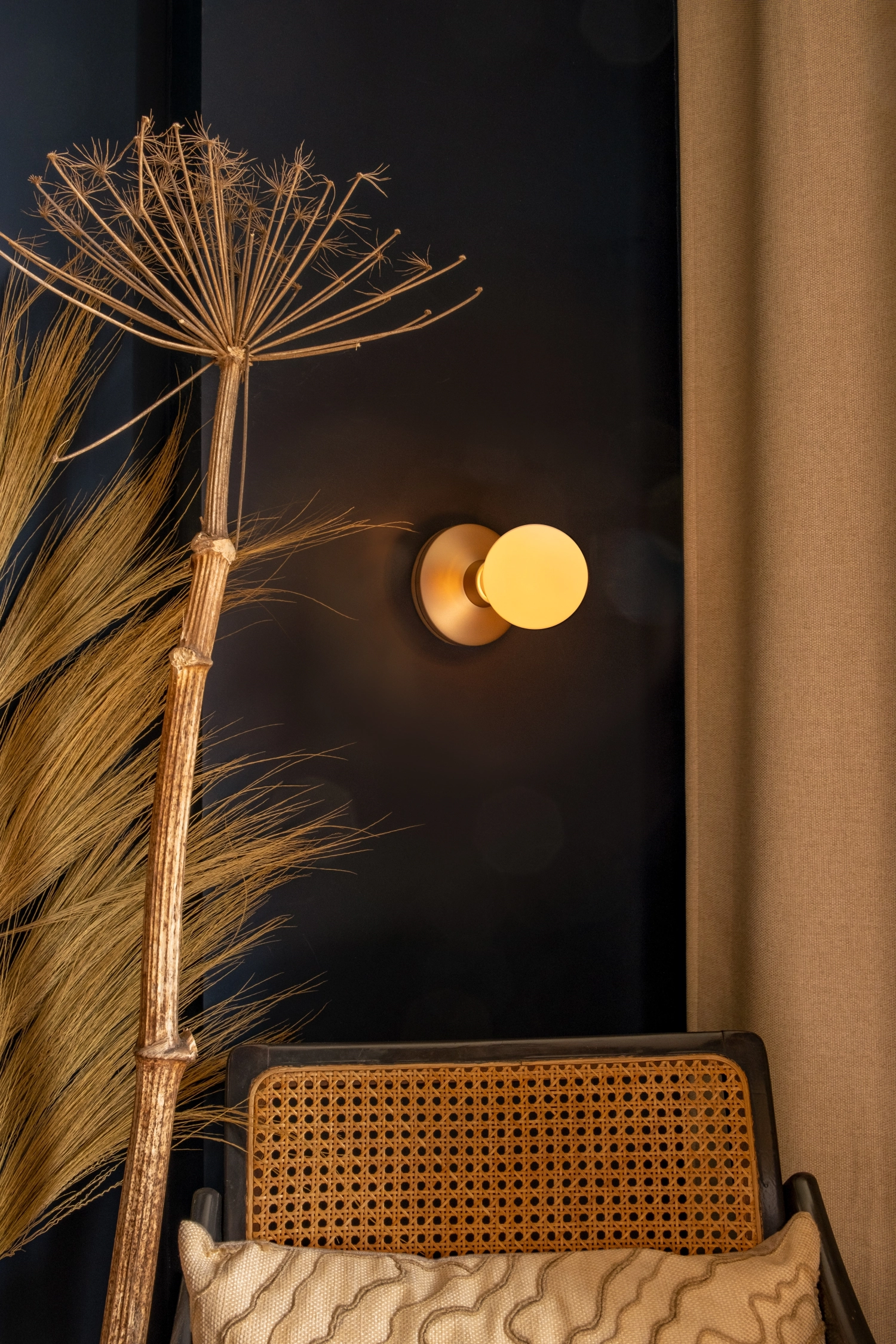 Bee Wandlampe frosted