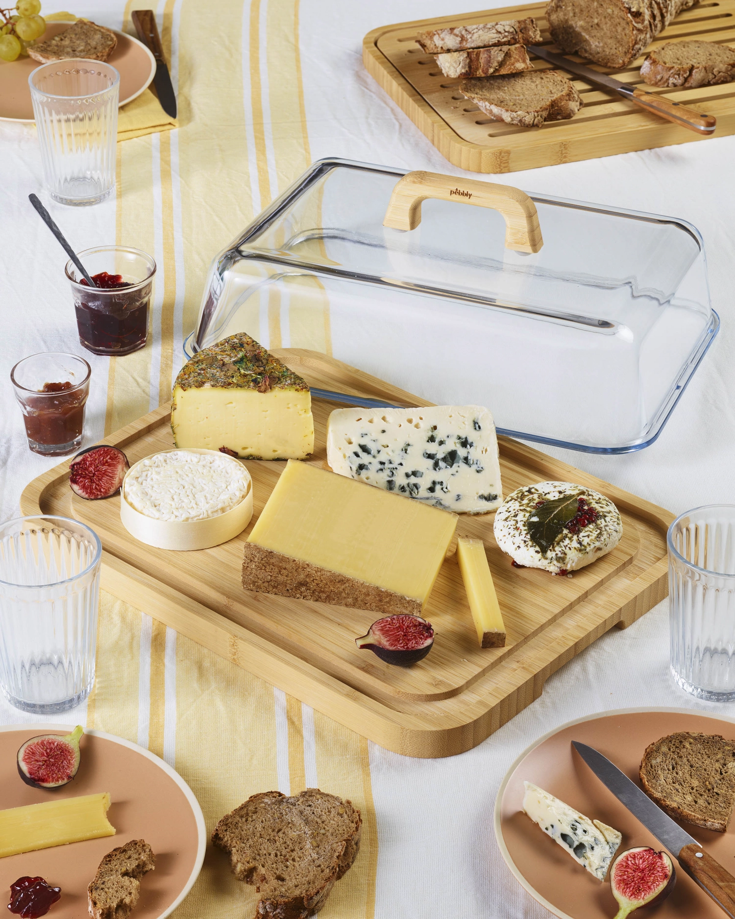 Dôme à fromage avec couvercle