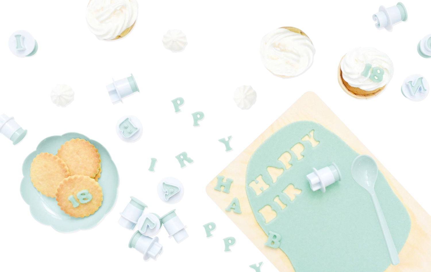 Set de 36 tampons à découper lettres et chiffres