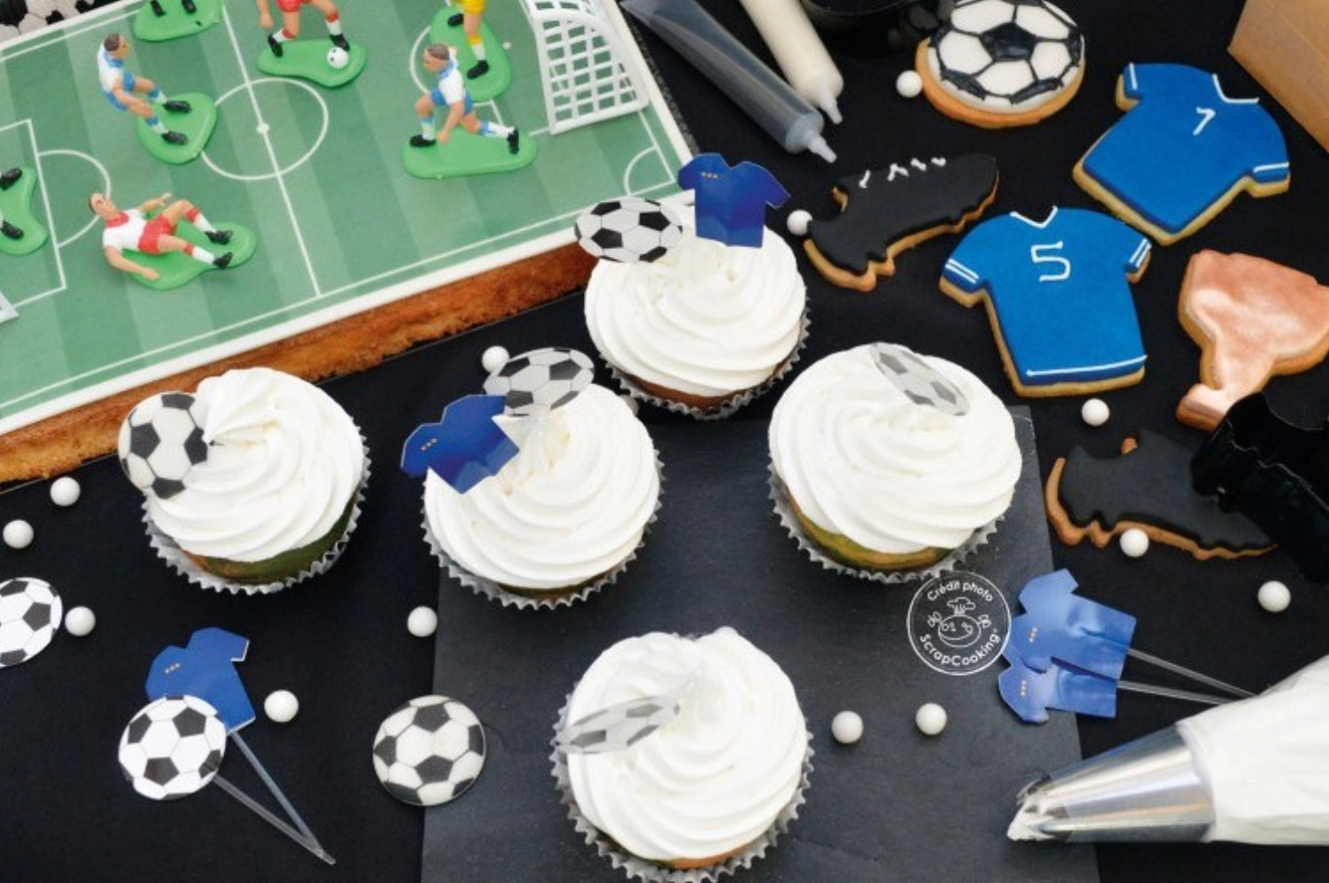 Set de 4 emporte-pièces pour biscuits football