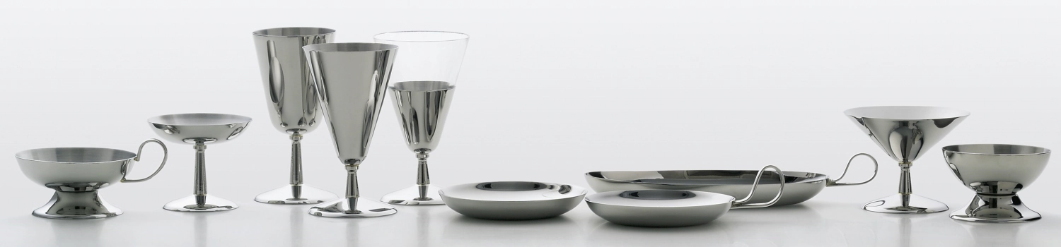 Coupe Schale CNS poliert mit Fuss und Henkel D10.5cm