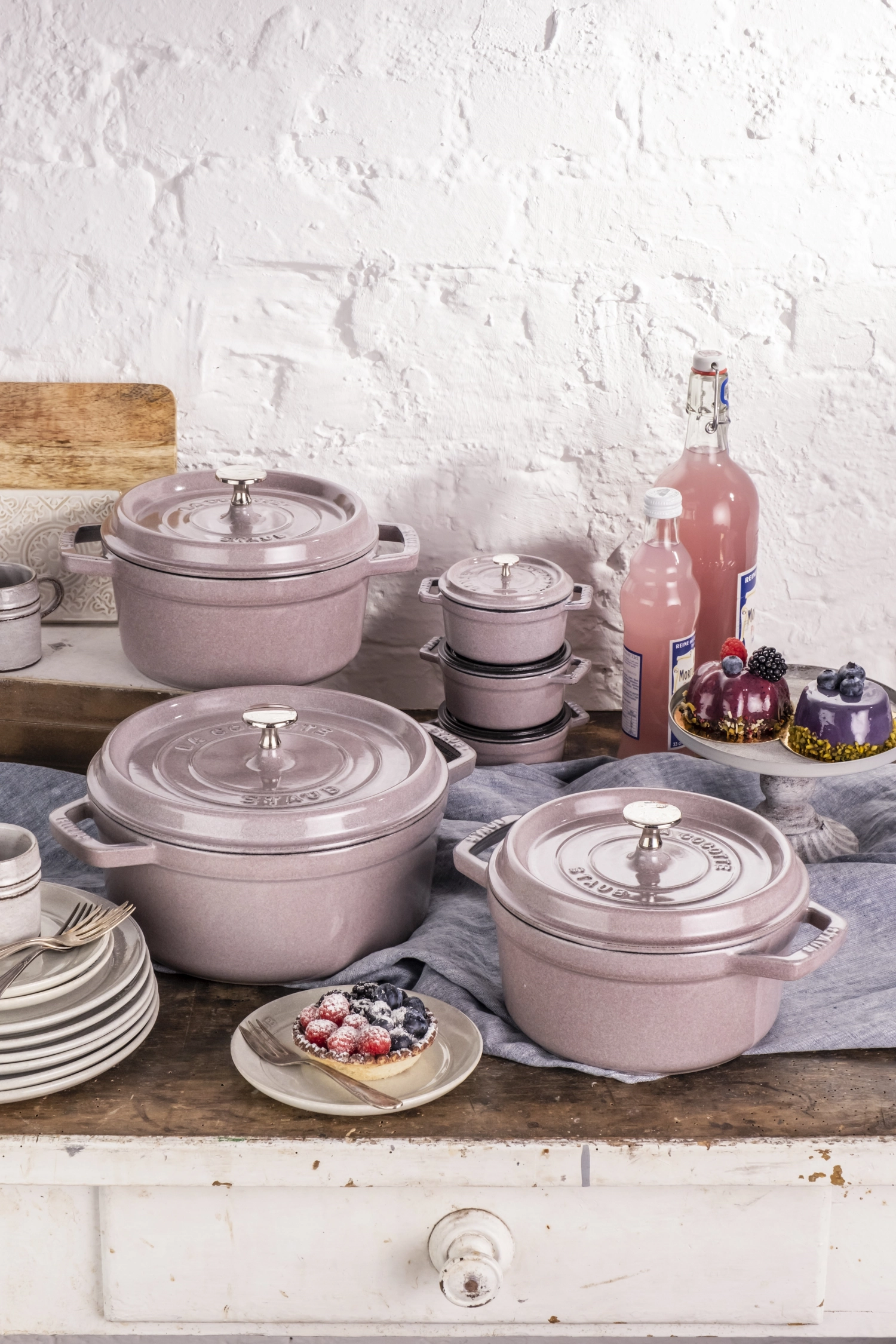 Cocotte 18 cm, ronde, cerisier en fleurs, fonte 1.7l