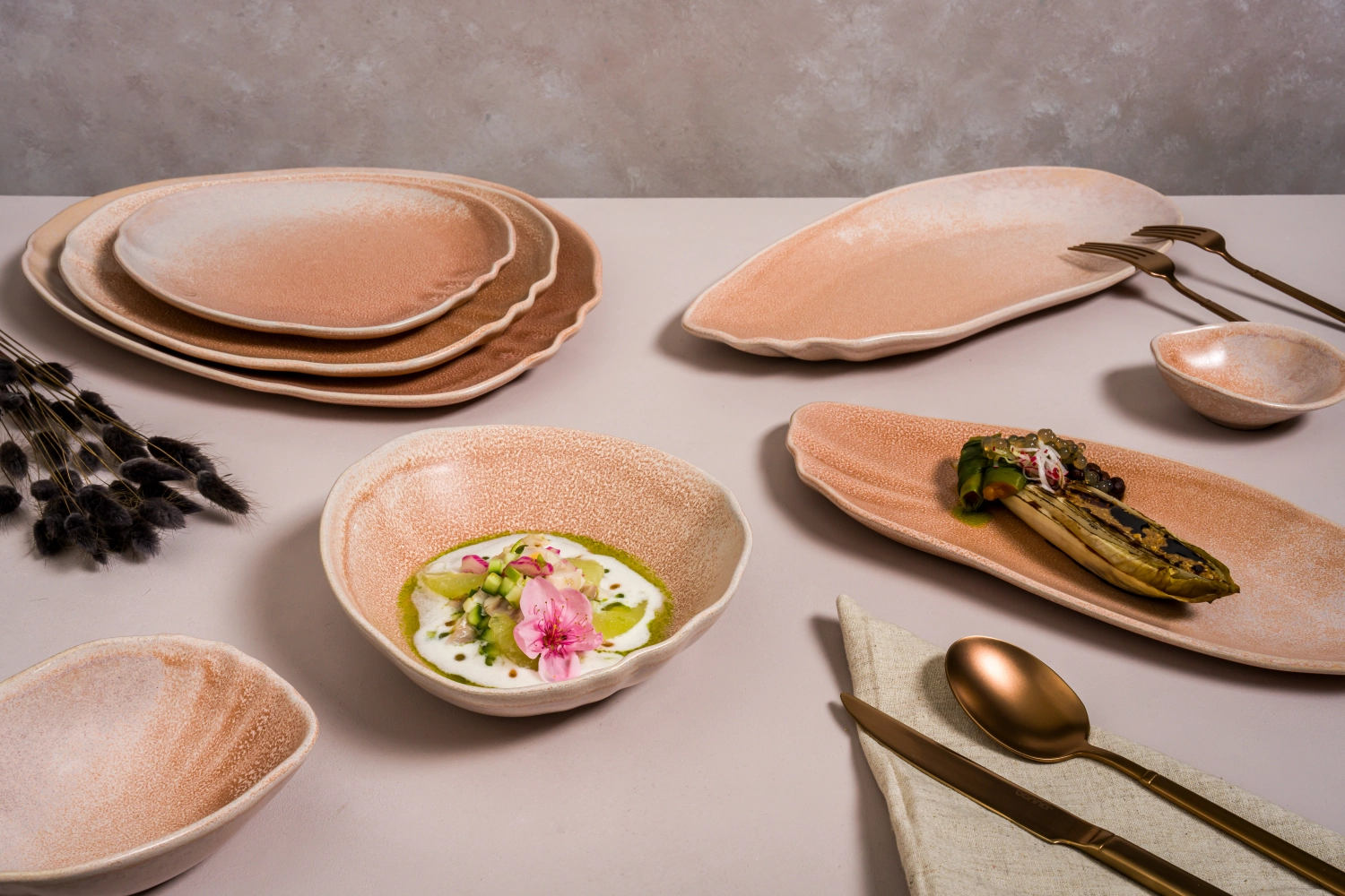 Tone Blush Assiette ovale L24cm