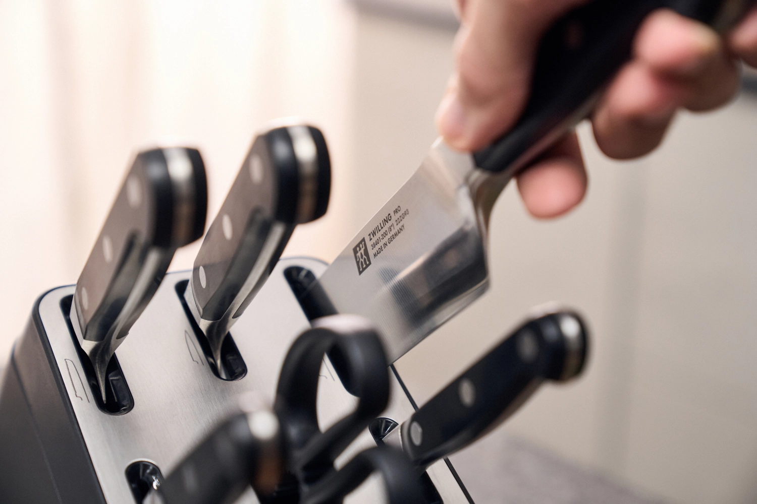 7tlg. Pro Selbstschärfender Messerblock