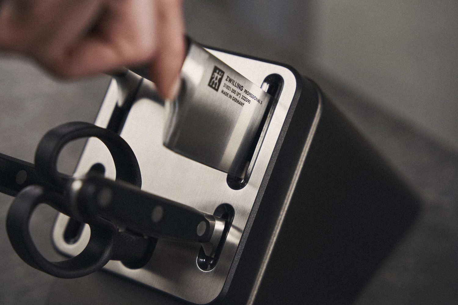 7tlg. Professional S Selbstschärfender Messerblock