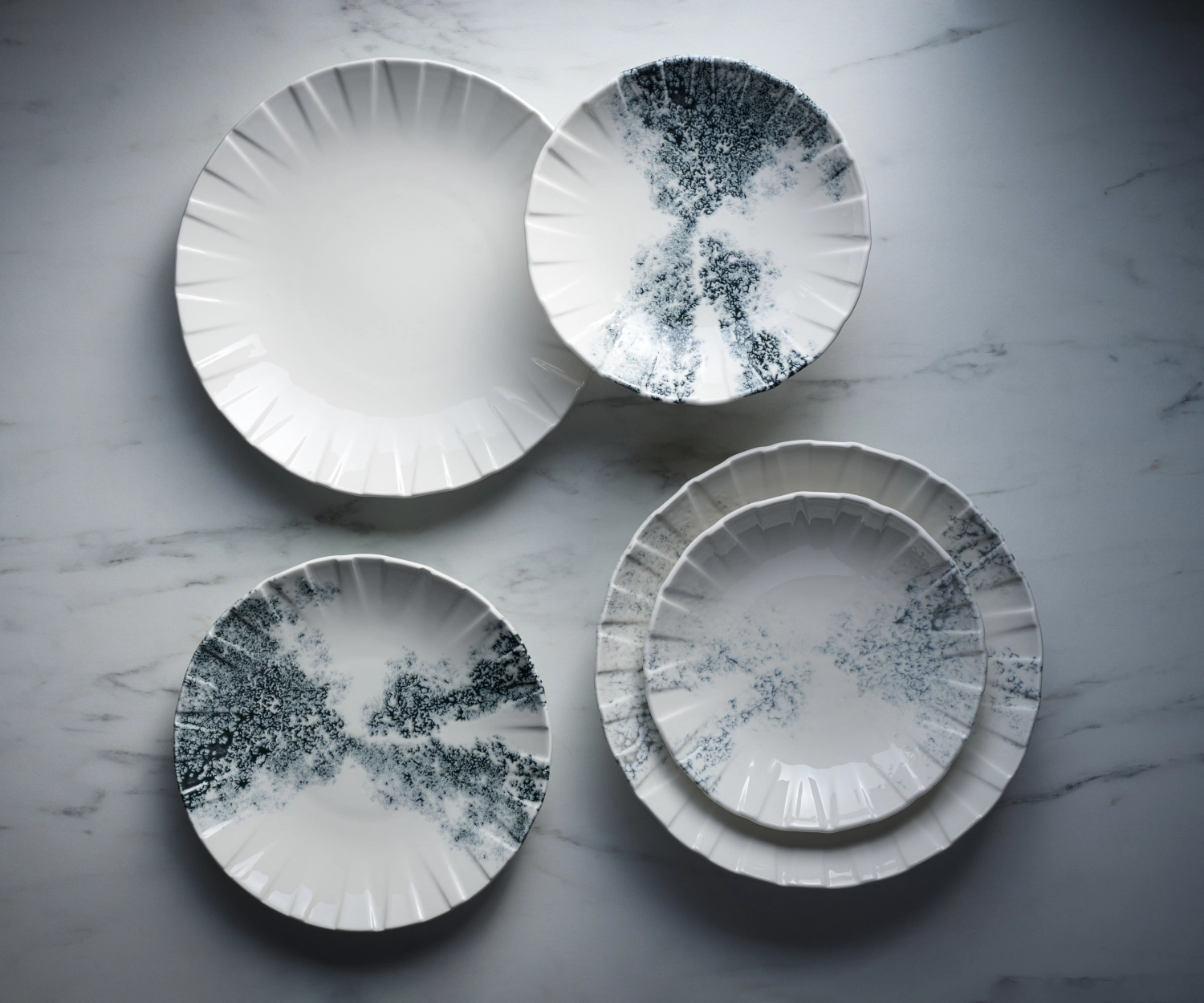 Alchemy Abstract Smoke Grey Coupe assiette creuse