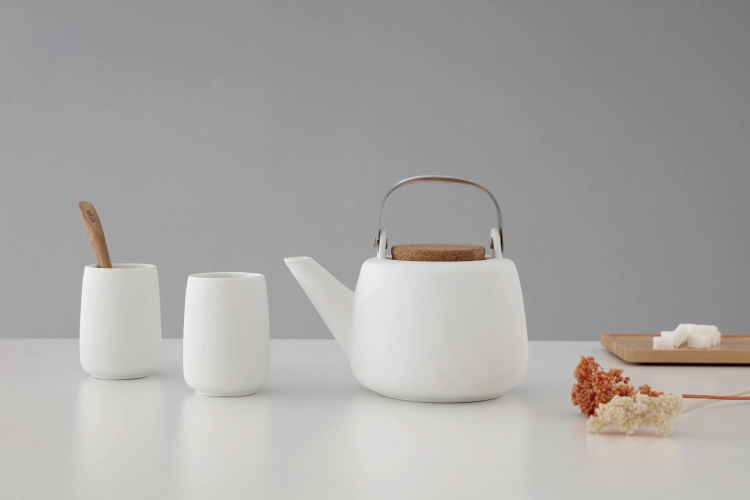 Nicola Pichet de thé