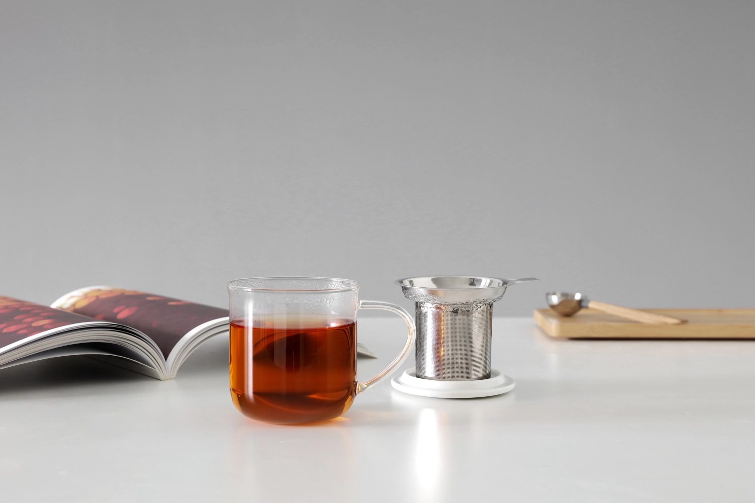 Minima Teesib mit Keramikdeckel weiss