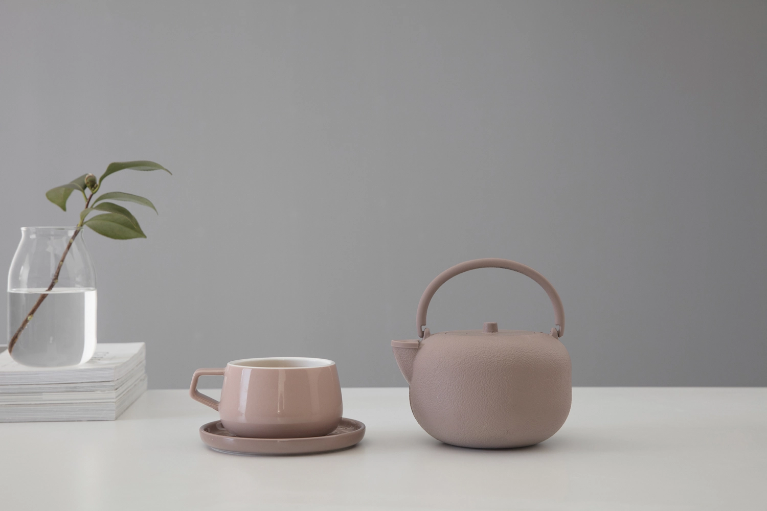 Saga théière en fonte