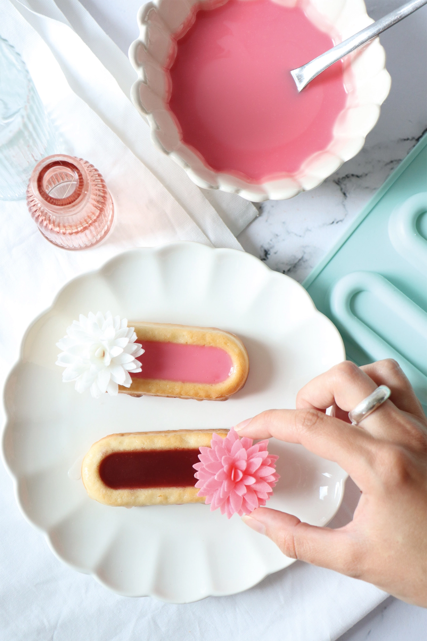 5er Set Dahlien aus Esspapier weiss, rosa