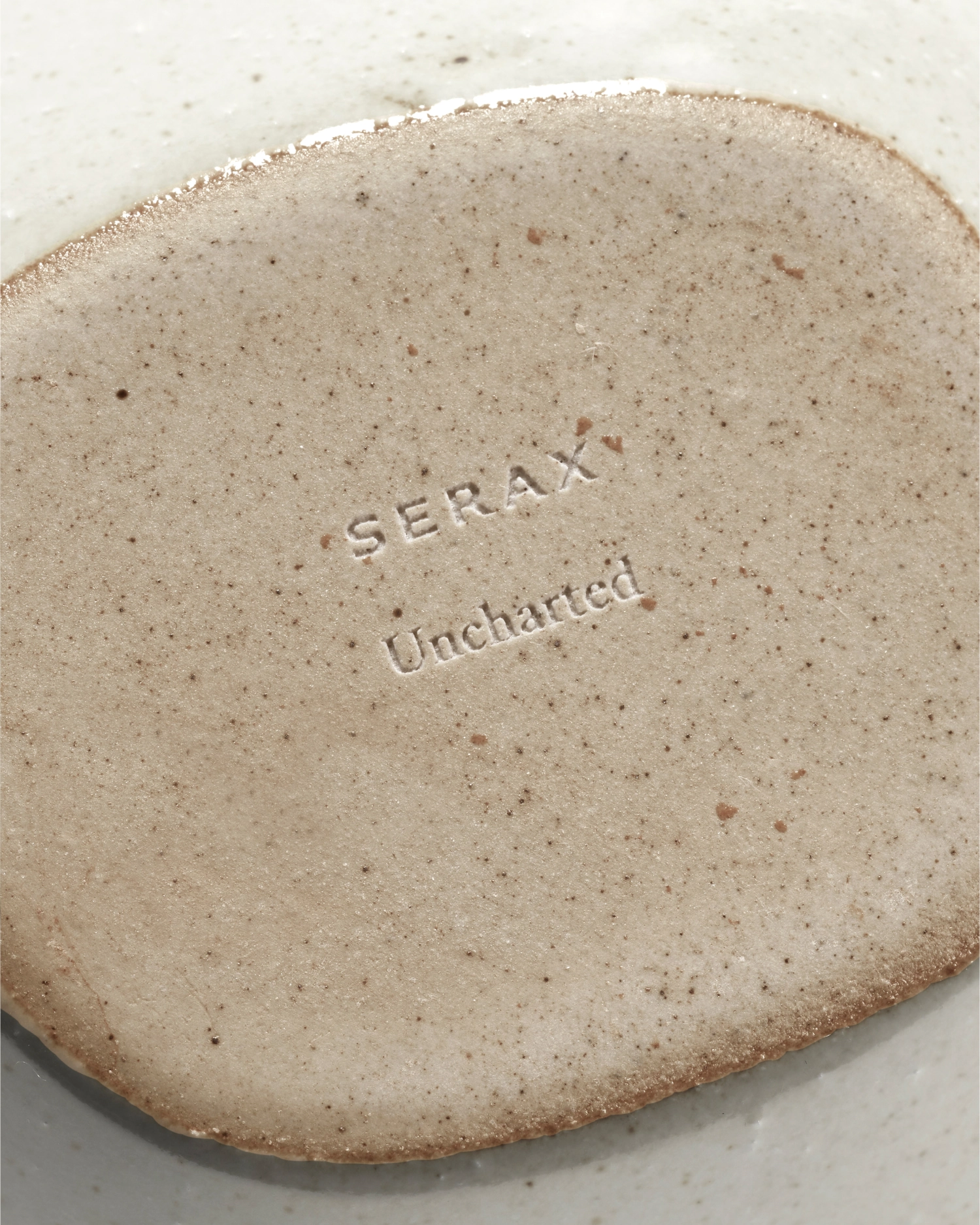 Out s Lines assiette creuse