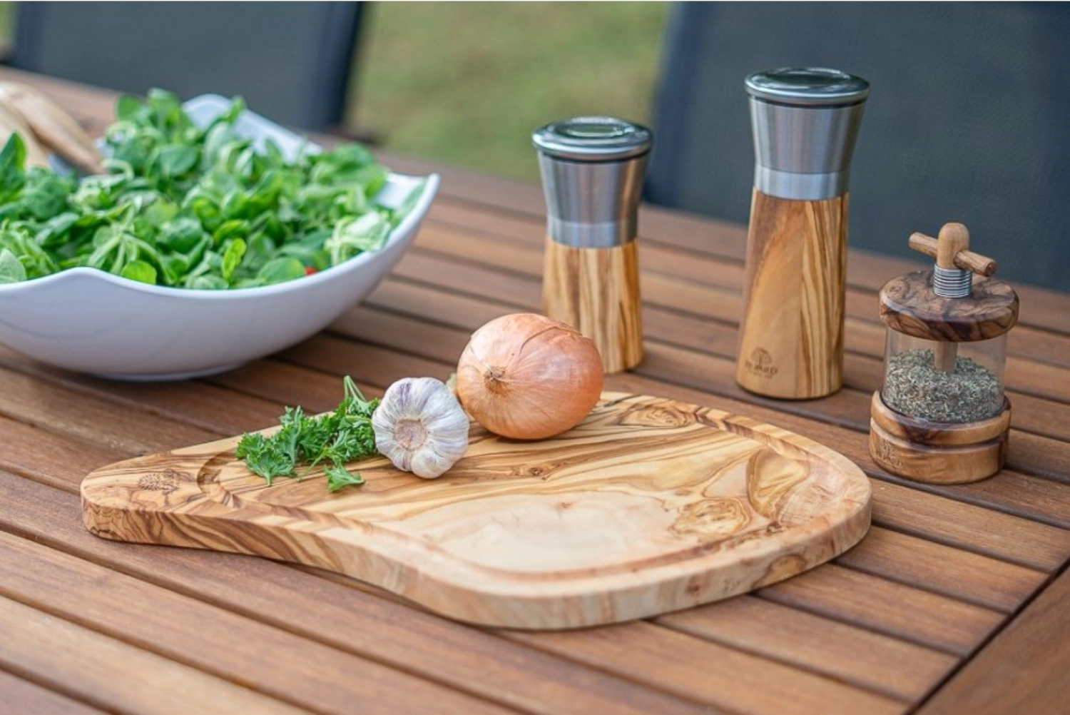 Kräutermühle Olivenholz