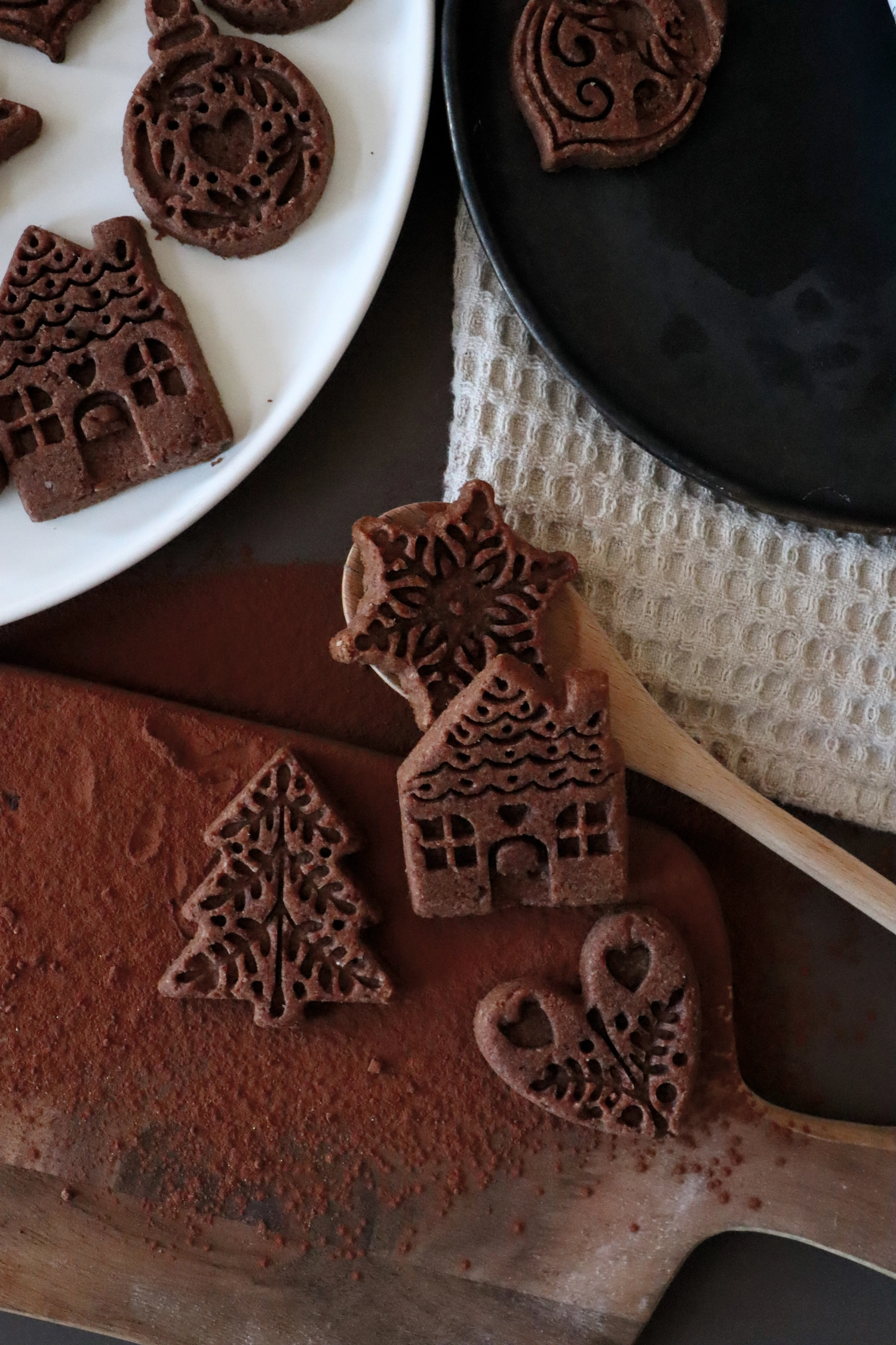 Backform für 12 Weihnachtskekse