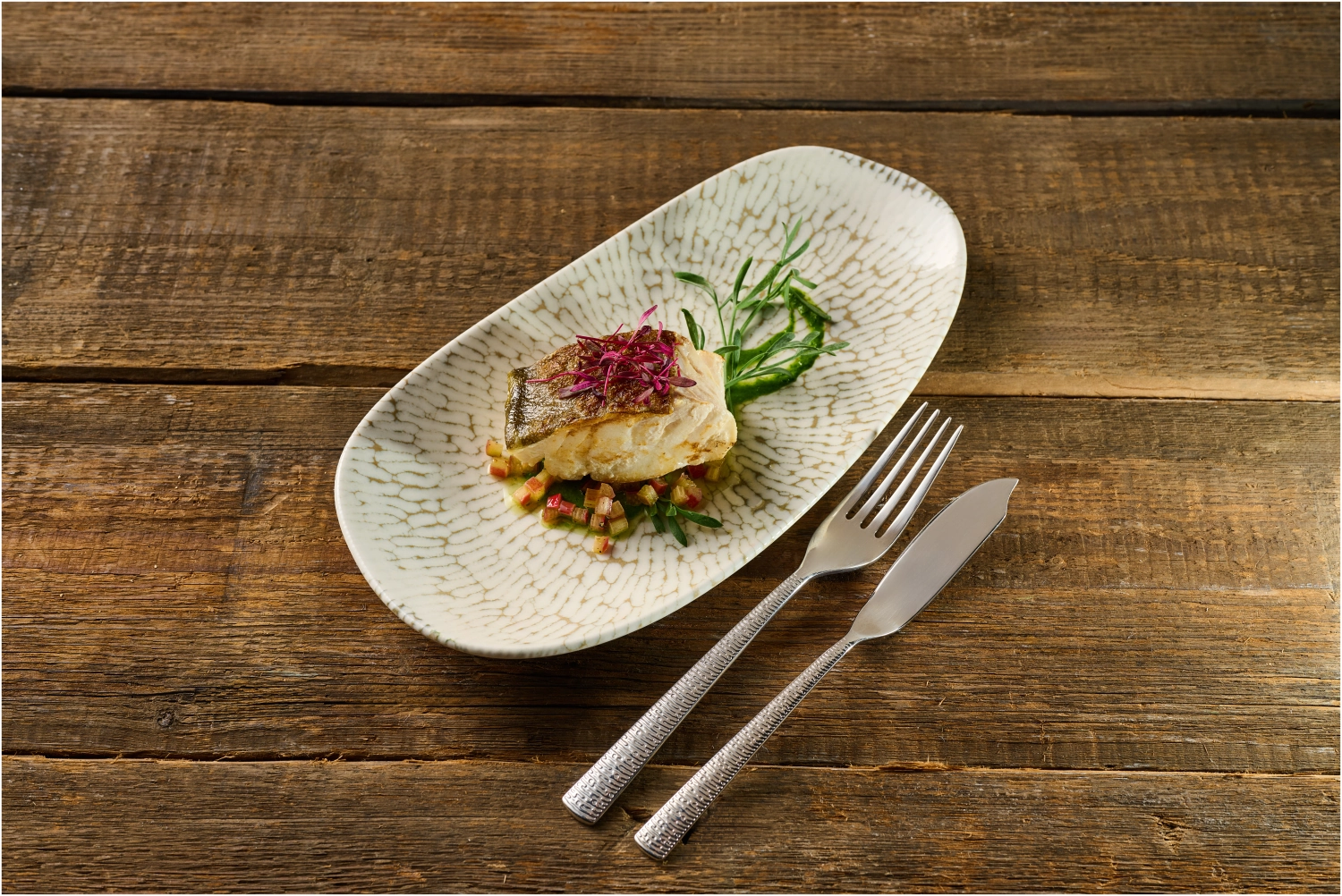 Assiette oblongue Cascade Taupe