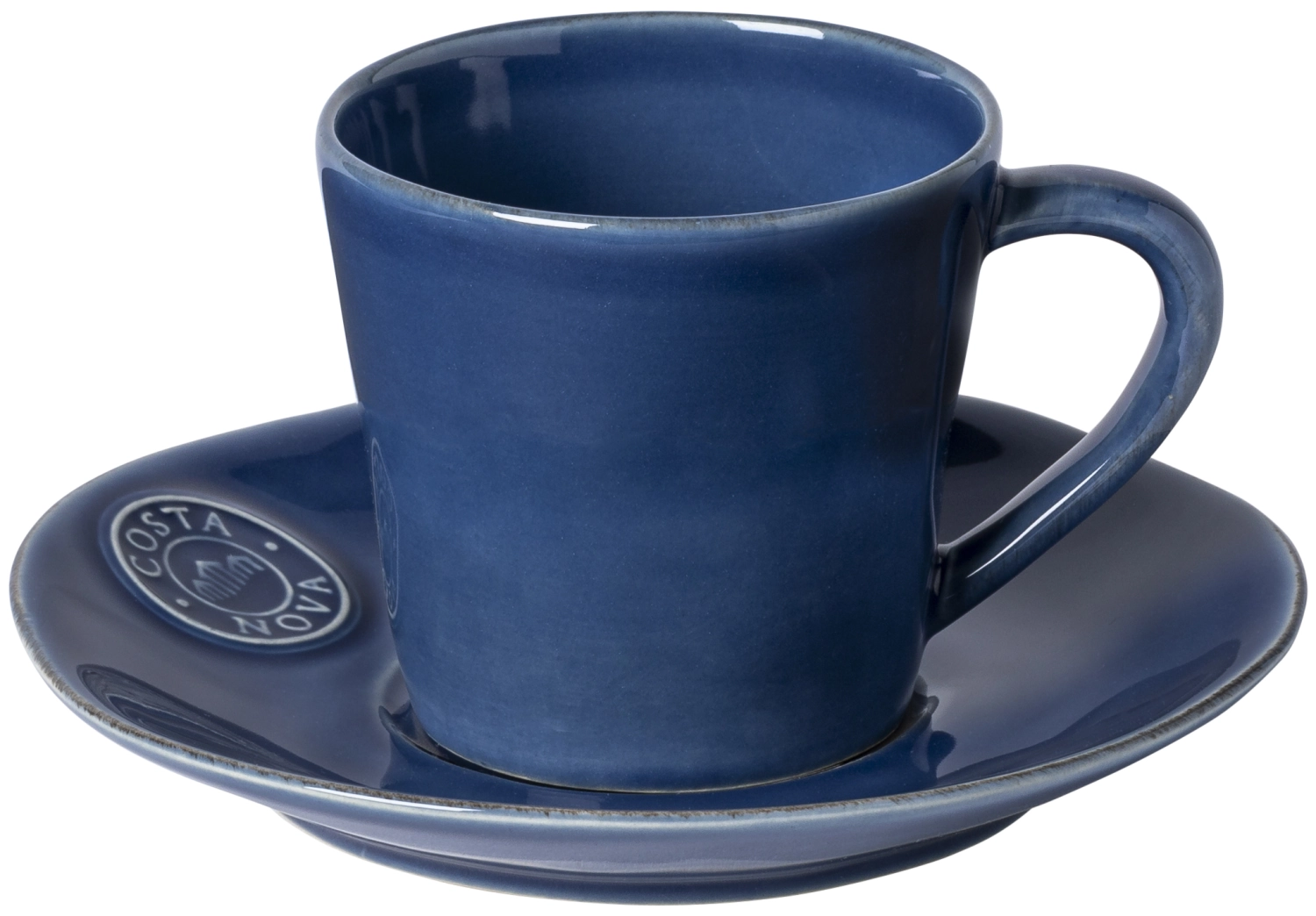 Nova tasse à thé avec soucoupe