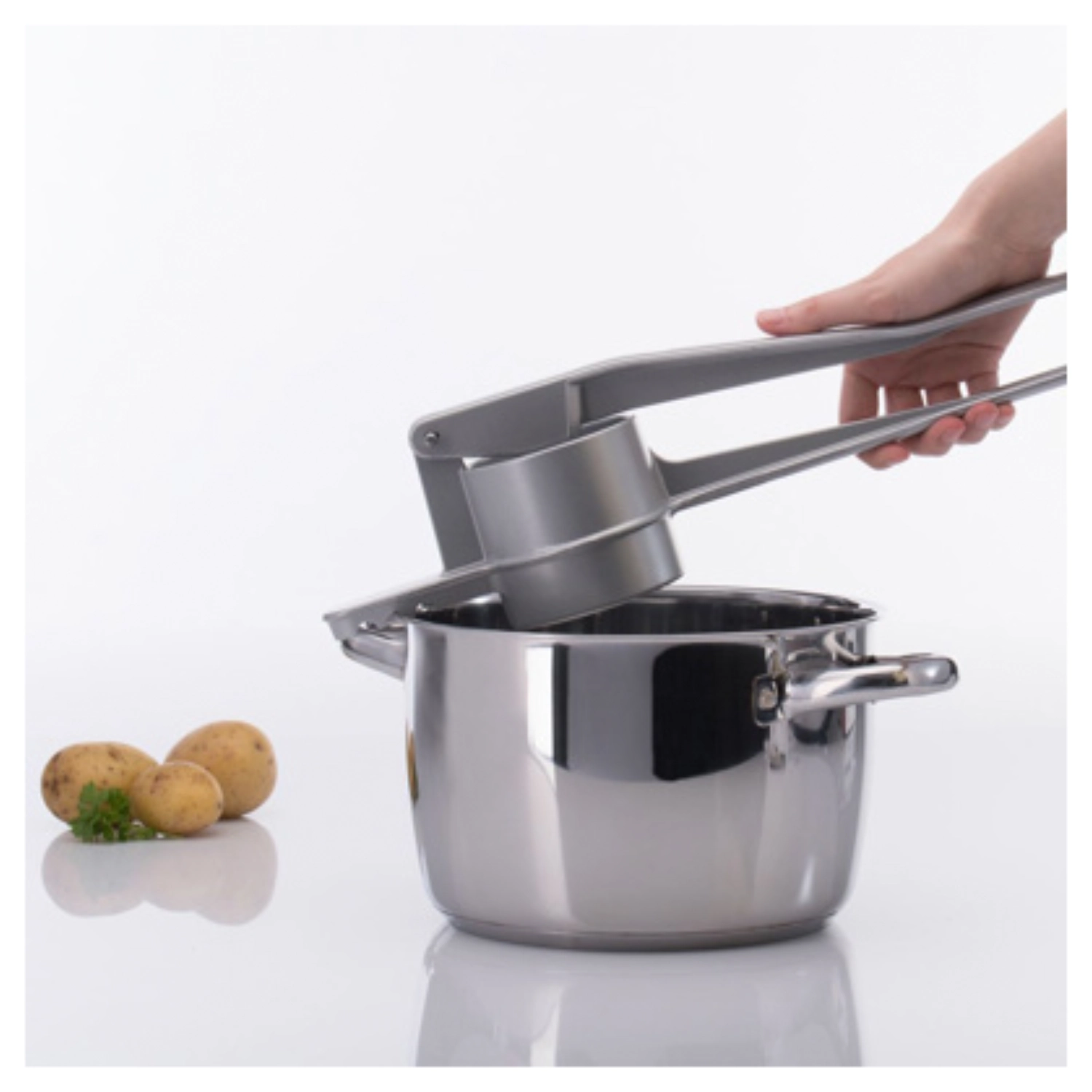 Presse à spaetzle/pommes