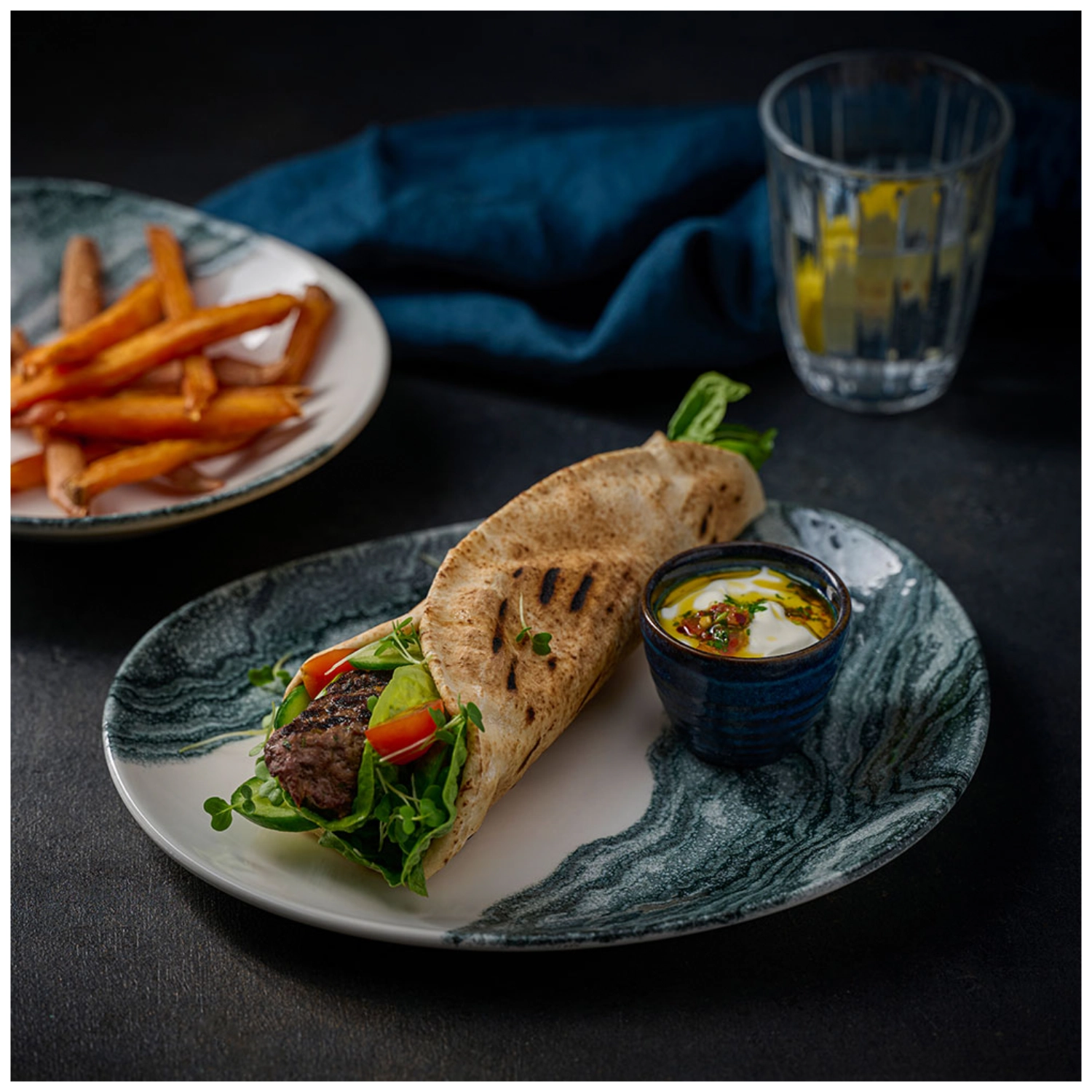 Assiette Tide Black Organic Opal