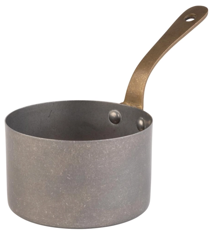 Casserole à manche