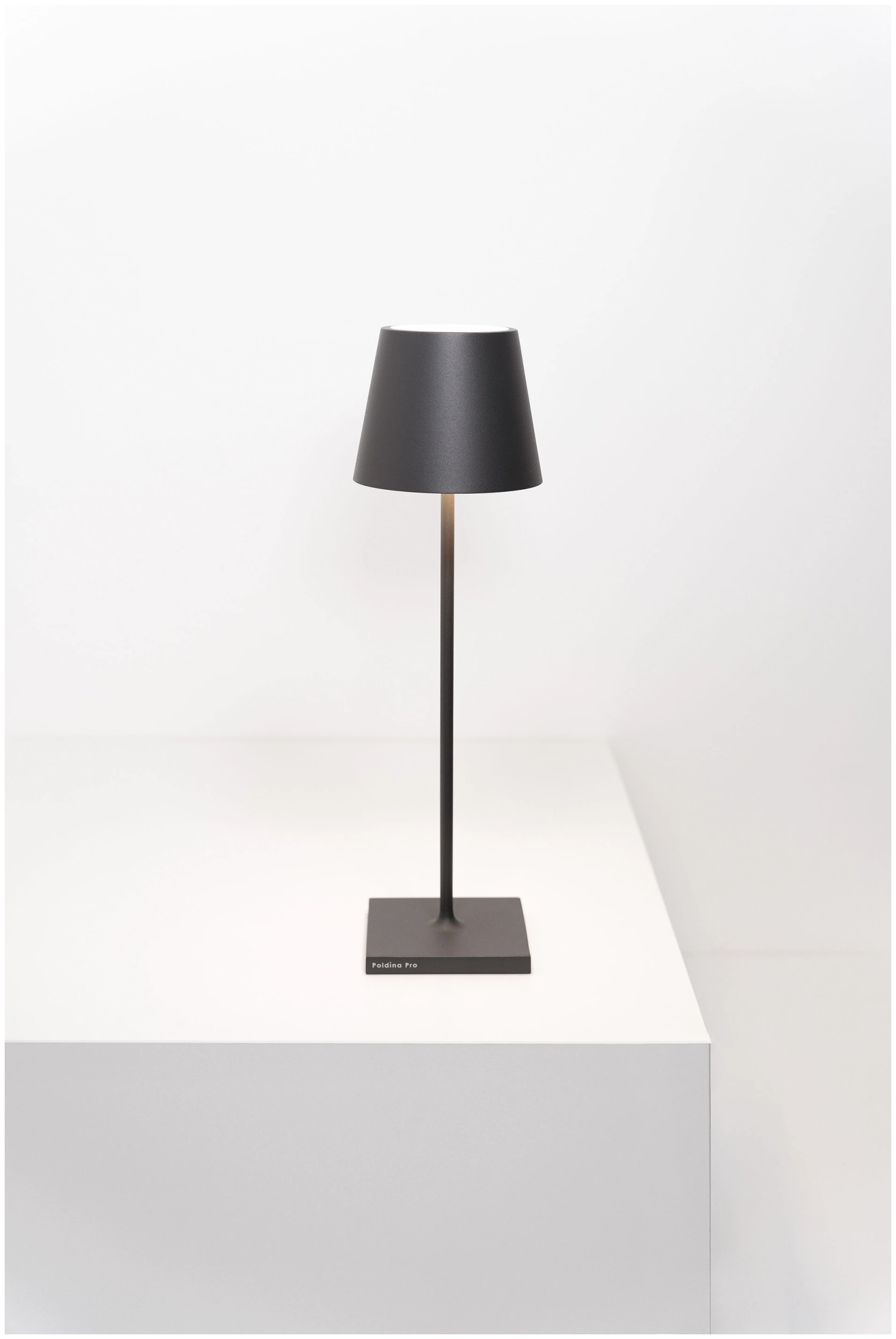 Lampe de table Poldina Pro